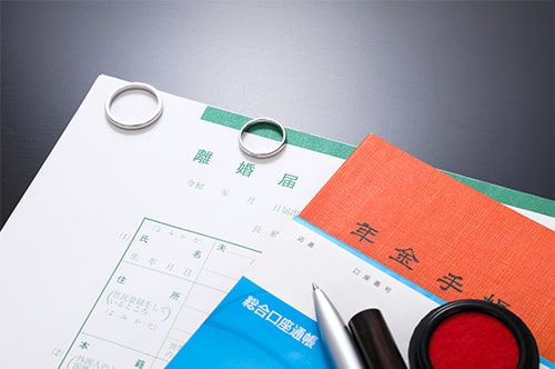 離婚時の年金分割を拒否された場合の対処法とは？